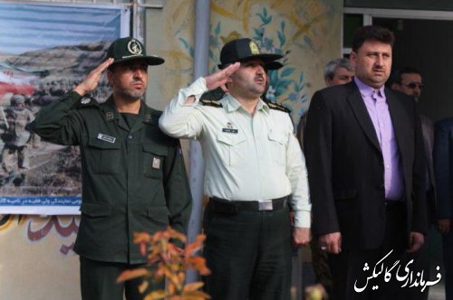 مراسم صبحگاه مشترک نیروهای نظامی و انتظامی در بسیج سپاه شهرستان