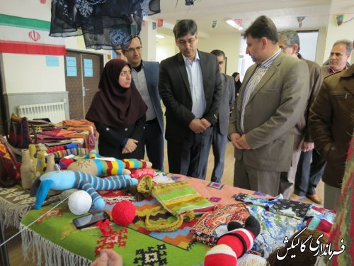 نمایشگاه توانمدیها و صنایع دستی بانوان شهرستان