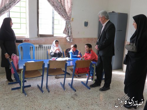 بازدید فرماندار گالیکش از مدرسه استثنایی شهید نقدی‌پور 