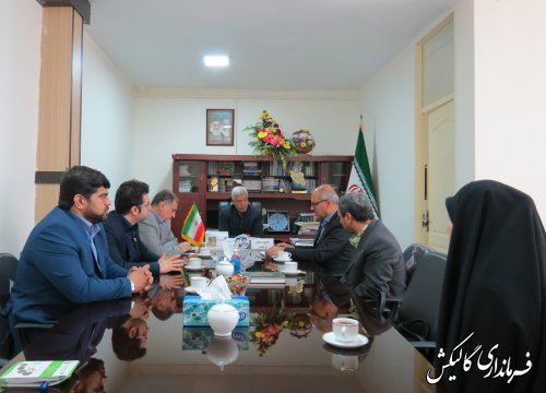 رئیس و کارکنان بنیاد شهید با فرماندار گالیکش دیدار و ملاقات کردند