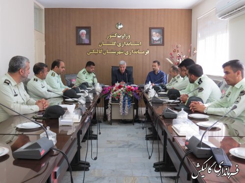 فرمانده و پرسنل نیروی انتظامی گالیکش با فرماندار شهرستان دیدار کردند