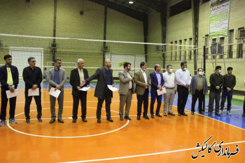 تیم جوانان گنبدکاووس به مقام قهرمانی مسابقات والیبال جام رمضان شهرستان گالیکش دست یافت