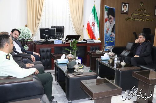  نشست مشترک دبیر کمیسیون مبارزه با قاچاق کالا و ارز استان با فرماندار گالیکش