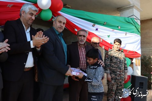 جشن انقلاب در مدرسه شهید غفاری روستای محمد آباد گالیکش برگزار شد