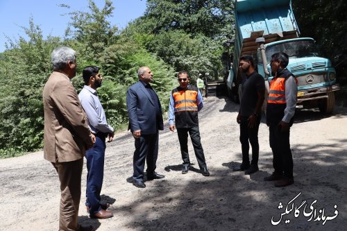 بازدید فرماندار گالیکش از پروژه زیرسازی و آسفالت راه روستایی قوشه چشمه